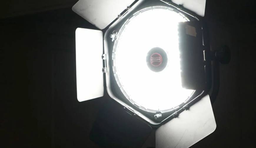 建立品牌粉丝议会！汝城县广告片拍摄公司赋能年轻人参与决策链